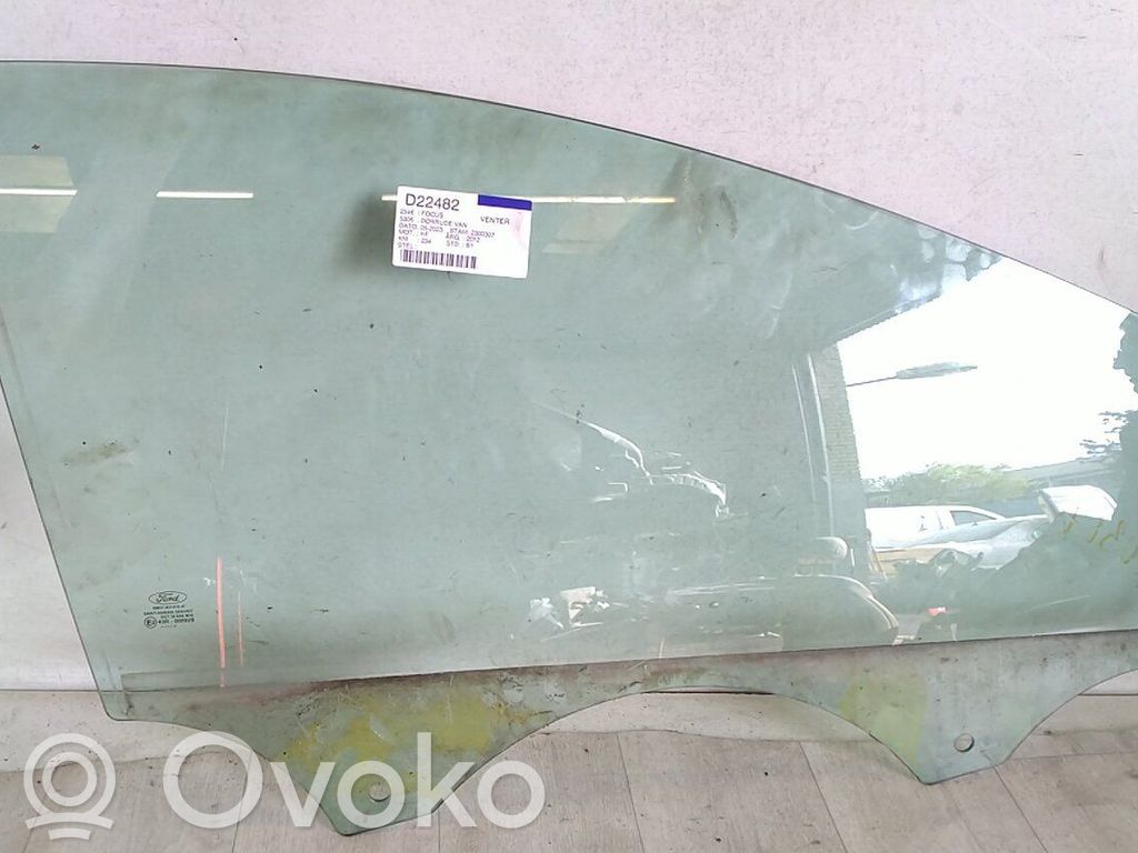 Ford Focus Etuoven lasin muotolista 