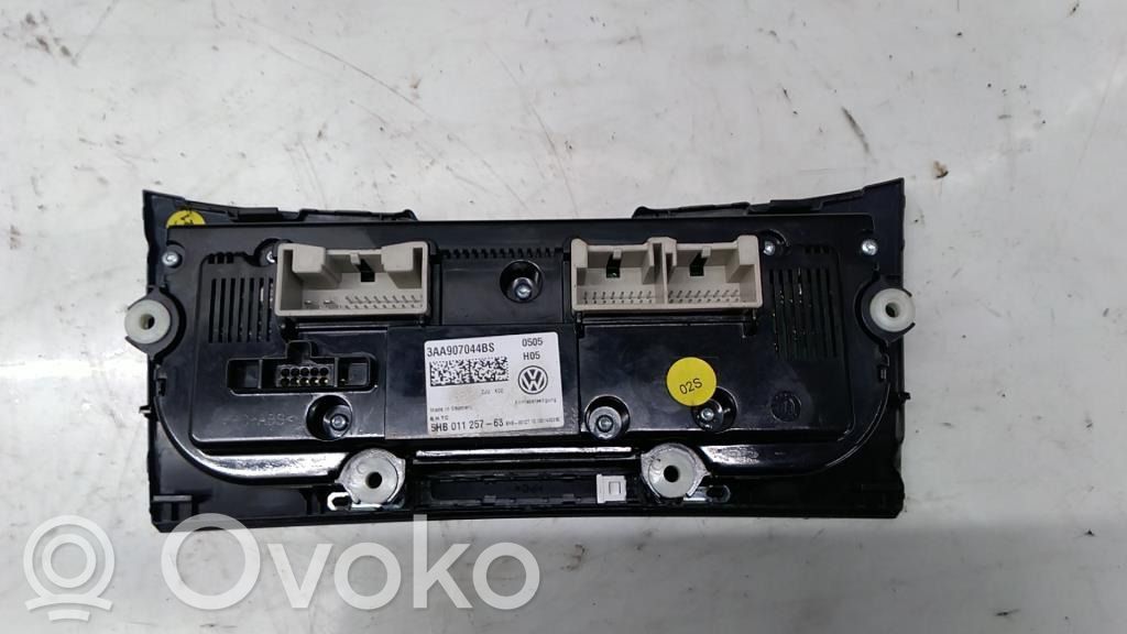 Panel klimatyzacji   3AA907044BS
