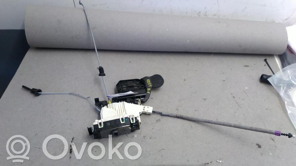 Mercedes-Benz ML W166 Keskuslukituksen moottori 