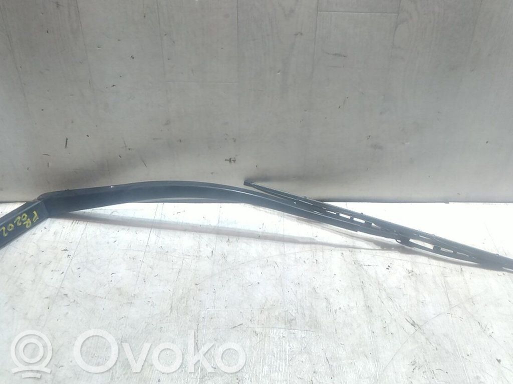 Mazda 6 Braccio della spazzola tergicristallo anteriore 