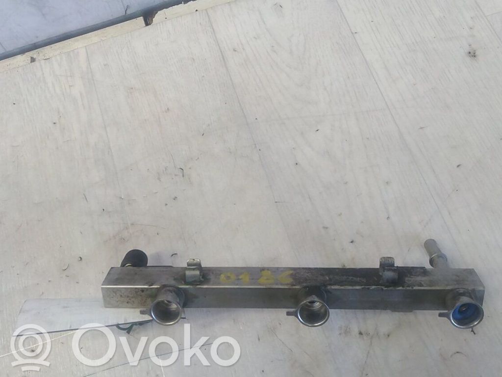 Opel Corsa D Polttoainepääputki 