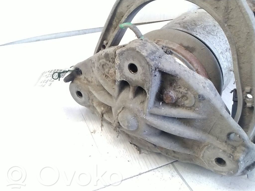 Volkswagen Touareg I Amortizor pneumatic față 
