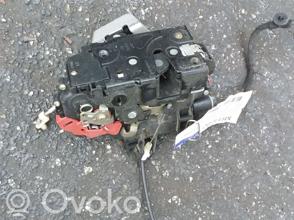 Audi A4 S4 B6 8E 8H Motor de bloqueo de puertas 
