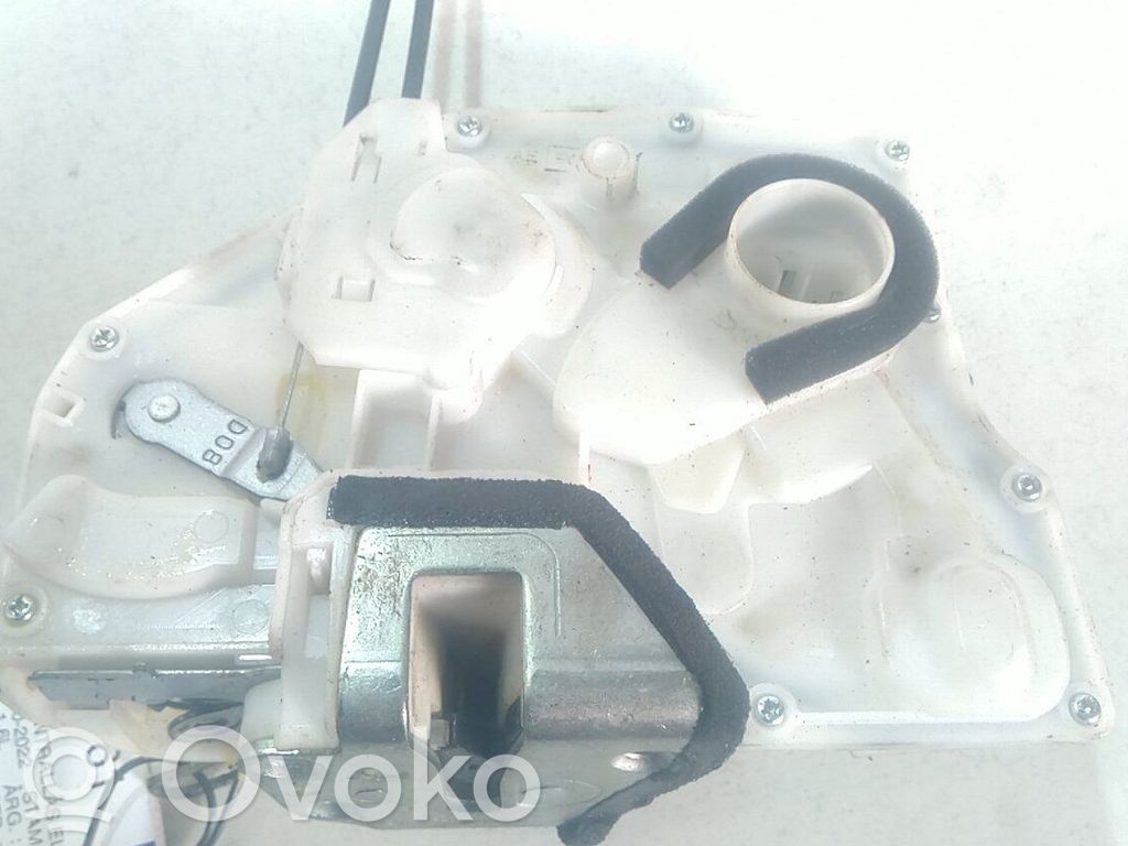 Suzuki SX4 Silniczek / Siłownik zamka centralnego 