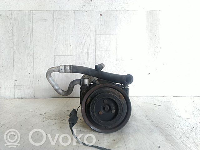 Ilmastointilaitteen kompressorin pumppu (A/C)   361002A300