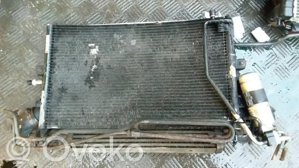 Radiateur condenseur de climatisation