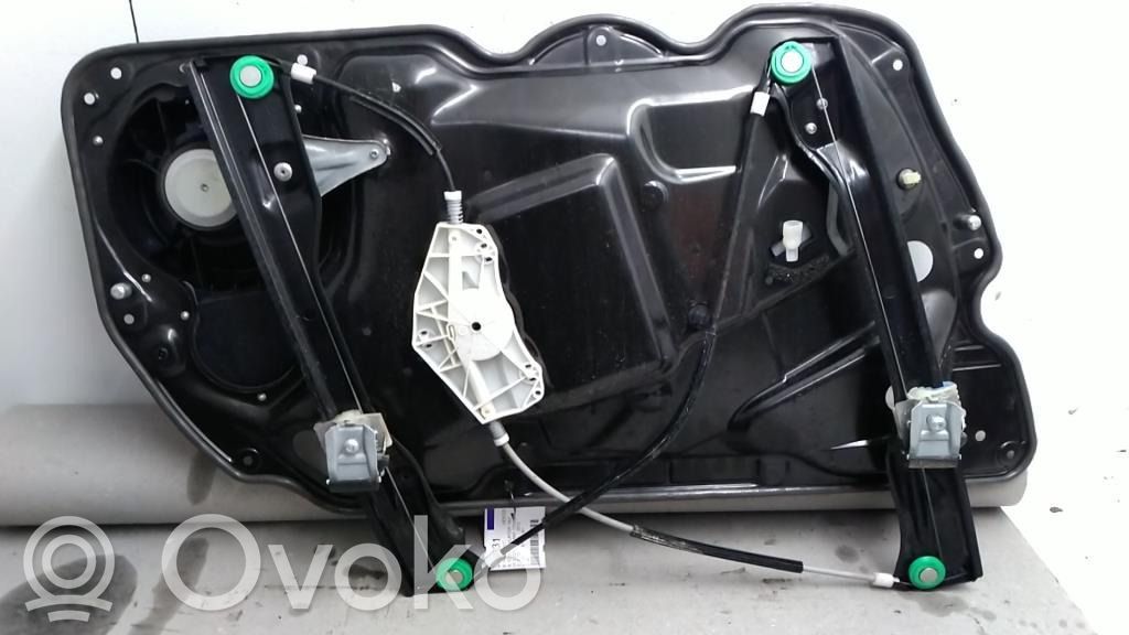 Volkswagen PASSAT B7 Motorino alzacristalli della portiera anteriore