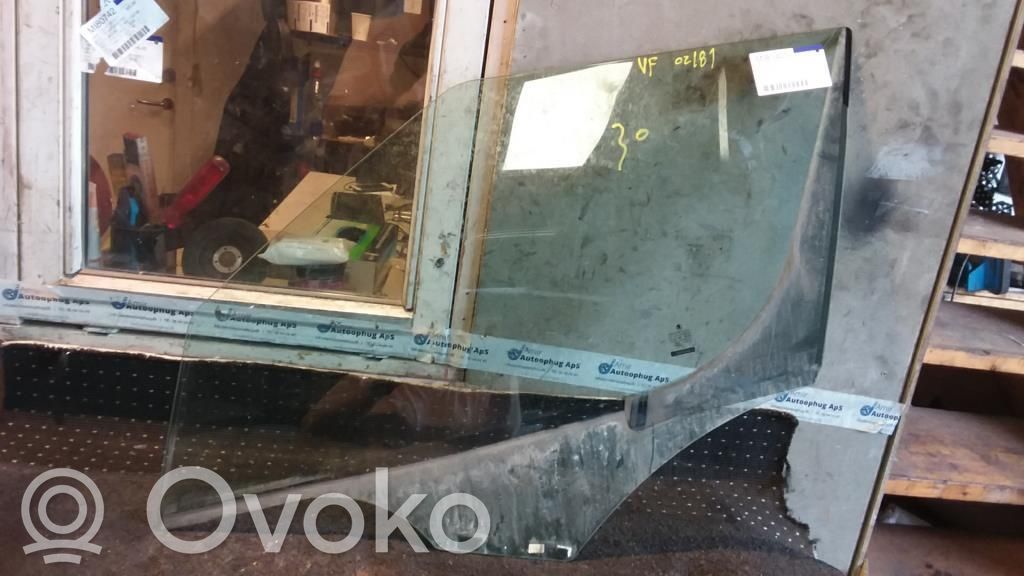 Skoda Roomster (5J) Szyba drzwi przednich 
