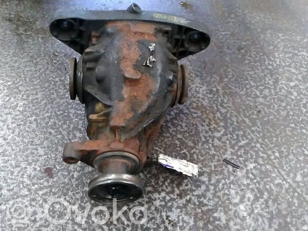 BMW 5 E39 Tylny mechanizm różnicowy 