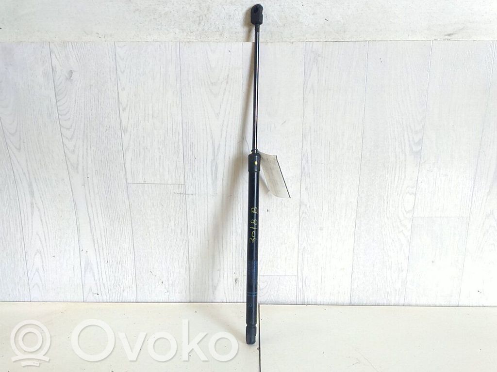 Suzuki Celerio Tailgate/trunk strut/damper 