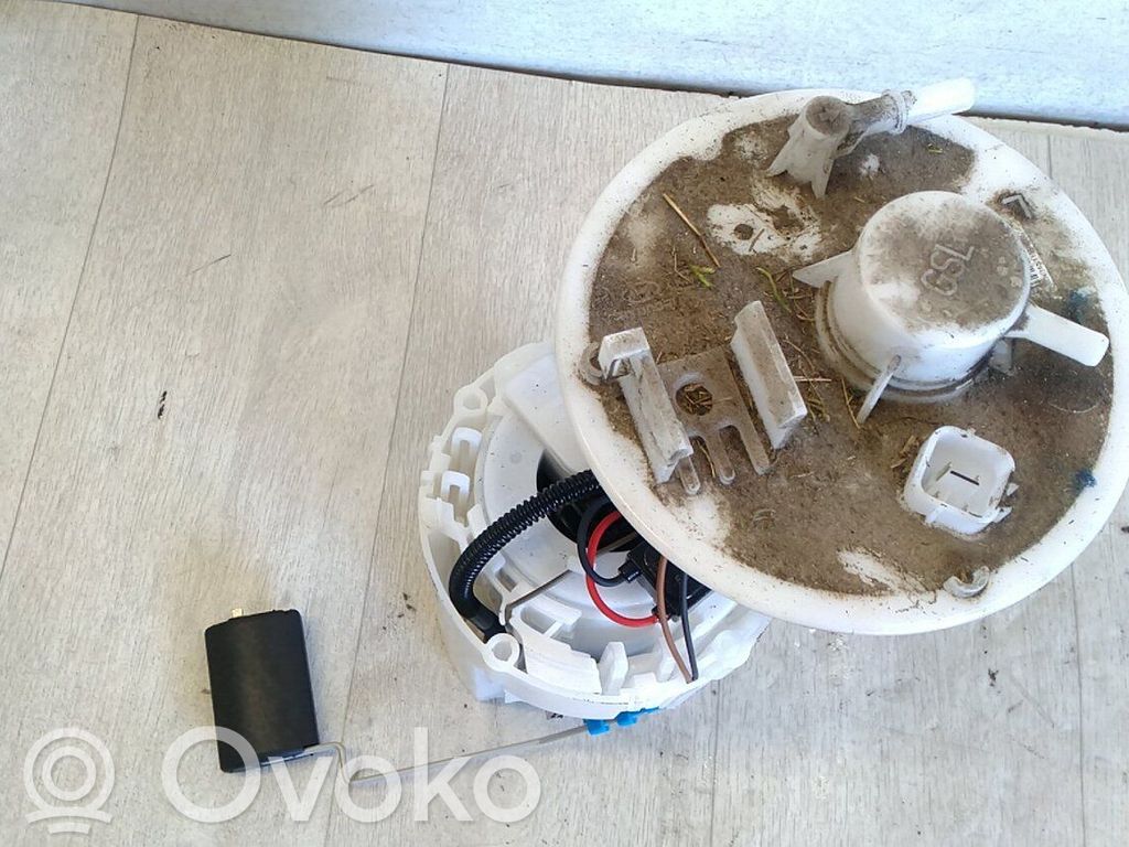 Bomba interna de combustible   31120H8100