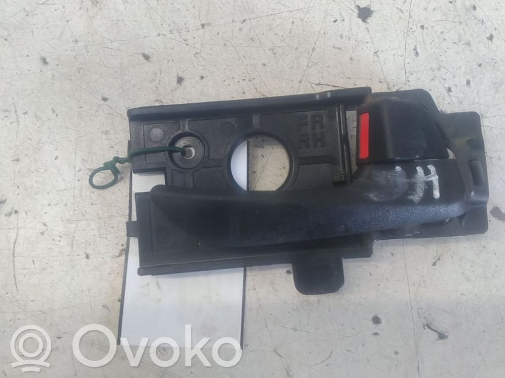 Hyundai i10 Front door interior handle 
