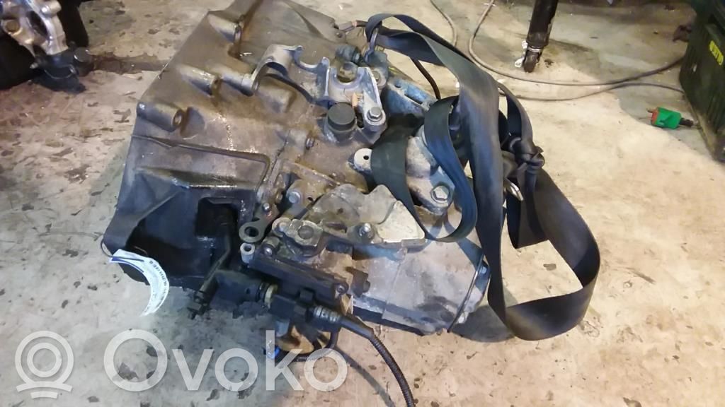 Peugeot 308 Manual 5 speed gearbox 