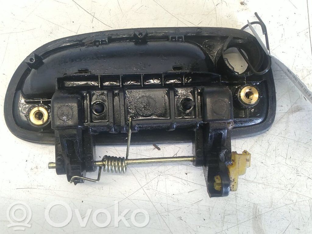 Hyundai Accent Klamka zewnętrzna drzwi przednich 