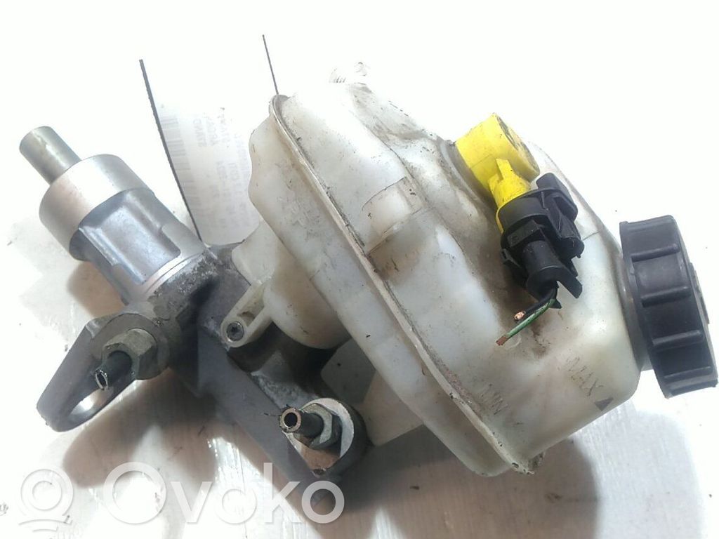 Opel Astra J Cilindro del sistema frenante 