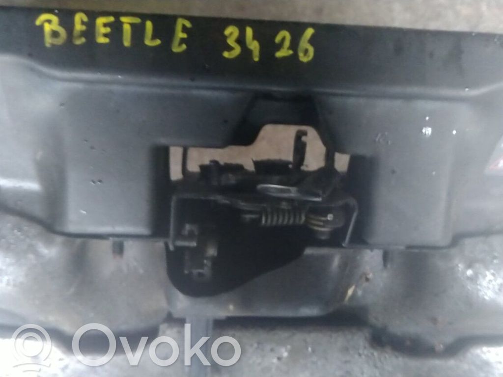 Volkswagen New Beetle Pas przedni 