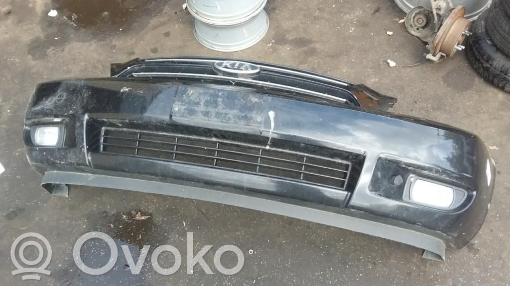 KIA Carnival Parachoques delantero 