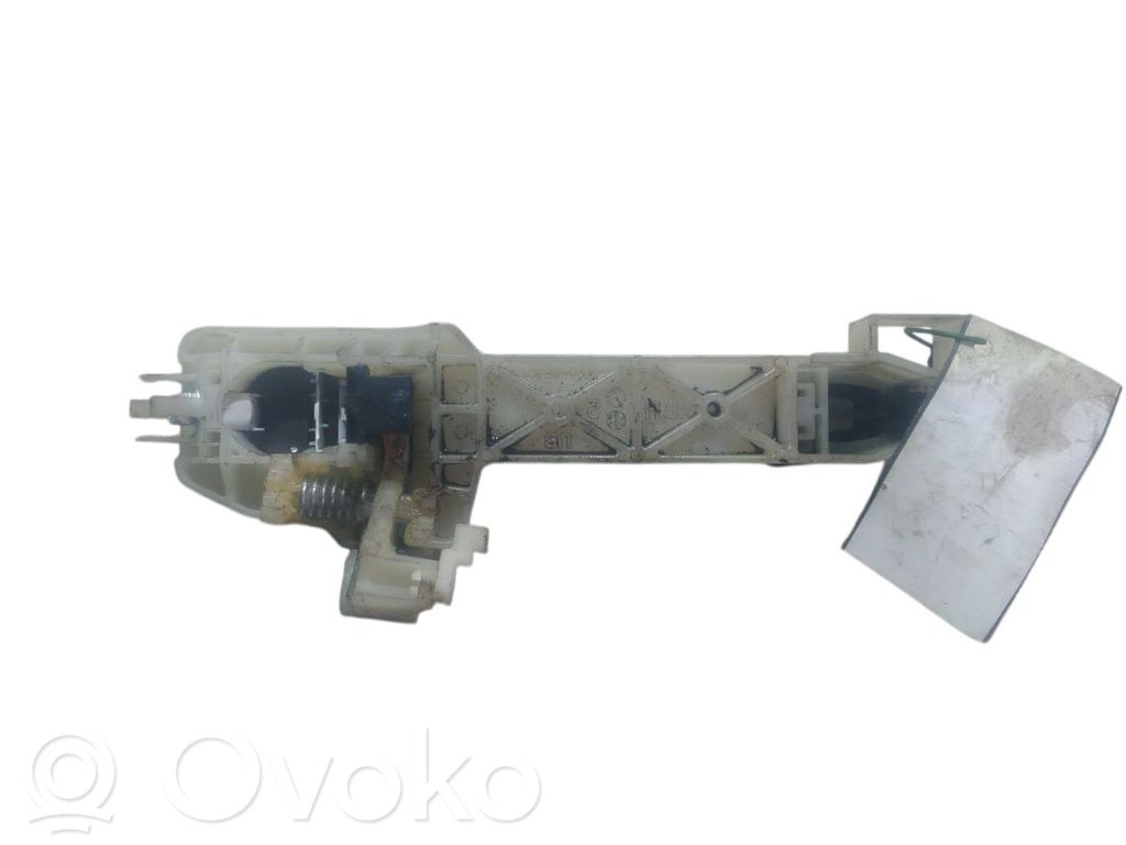 Etuoven ulkokahva   826511W010