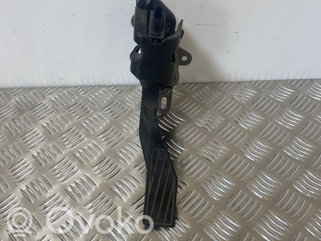 Suzuki Ignis Pedal del acelerador 