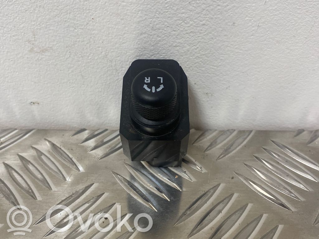 Suzuki Ignis Wing mirror switch 