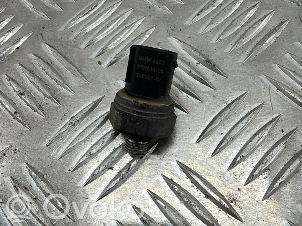BMW X3 F25 Air conditioning (A/C) pressure sensor 