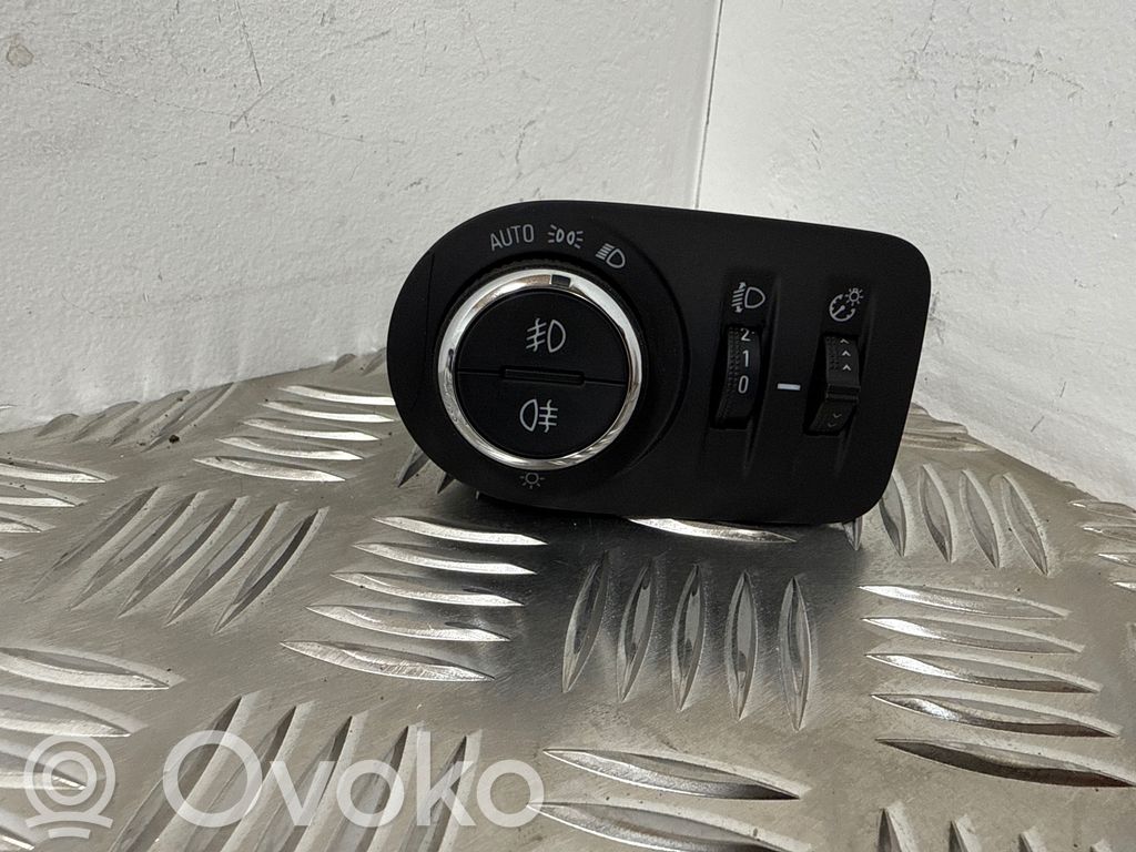 Opel Astra K Light switch 