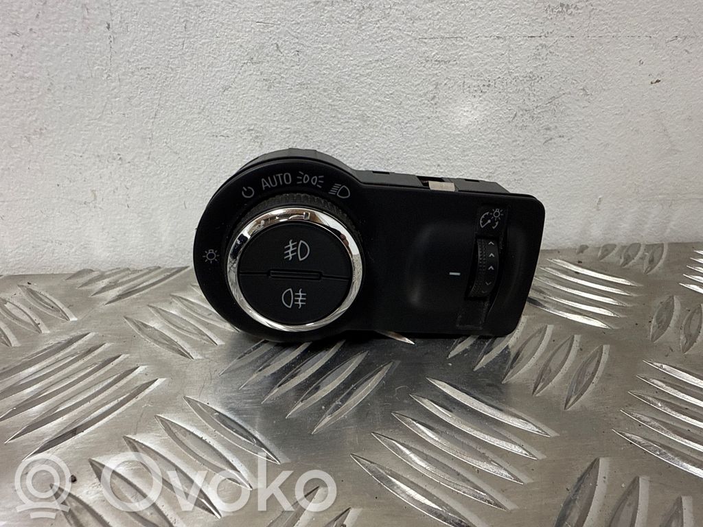 Opel Insignia A Light switch 