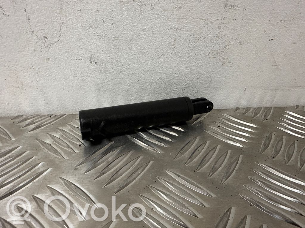 BMW 5 E60 E61 Otros repuestos del interior 