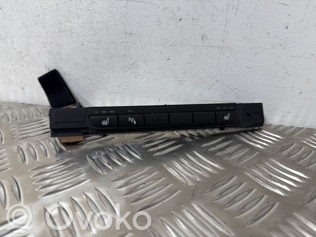 Seat heating switch   6962606