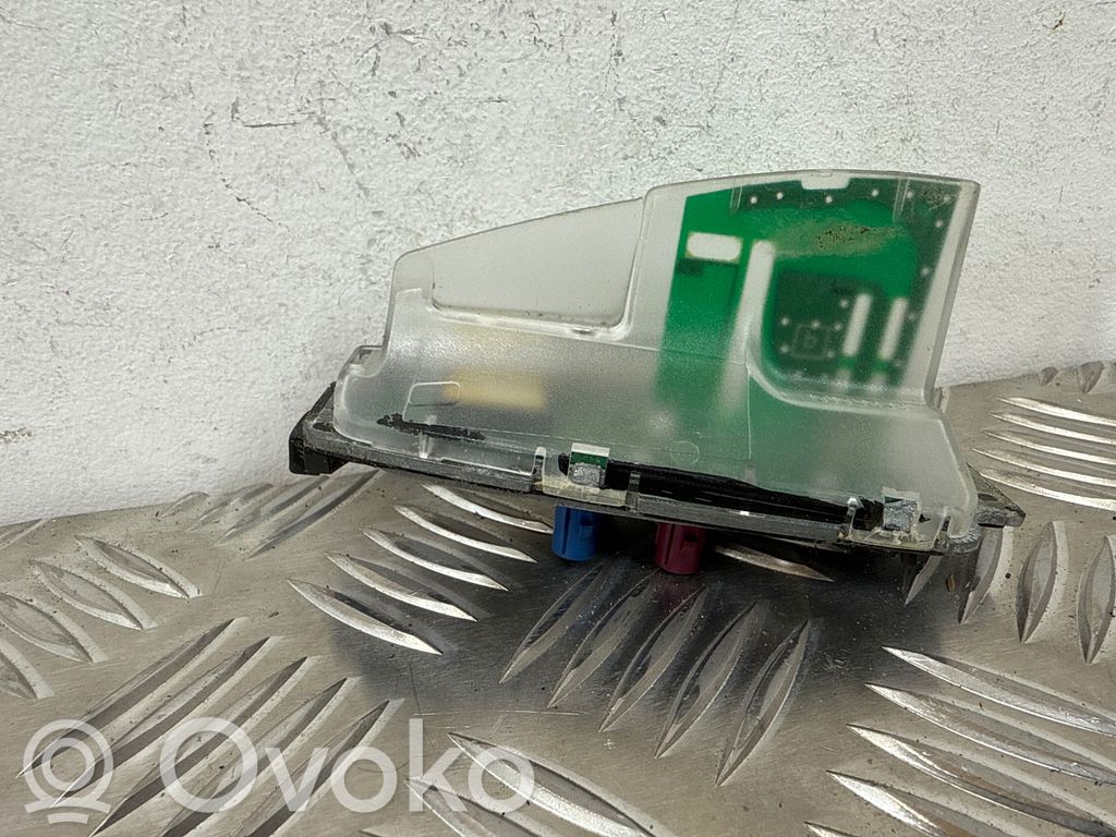 BMW 3 E90 E91 GPS Antenne 