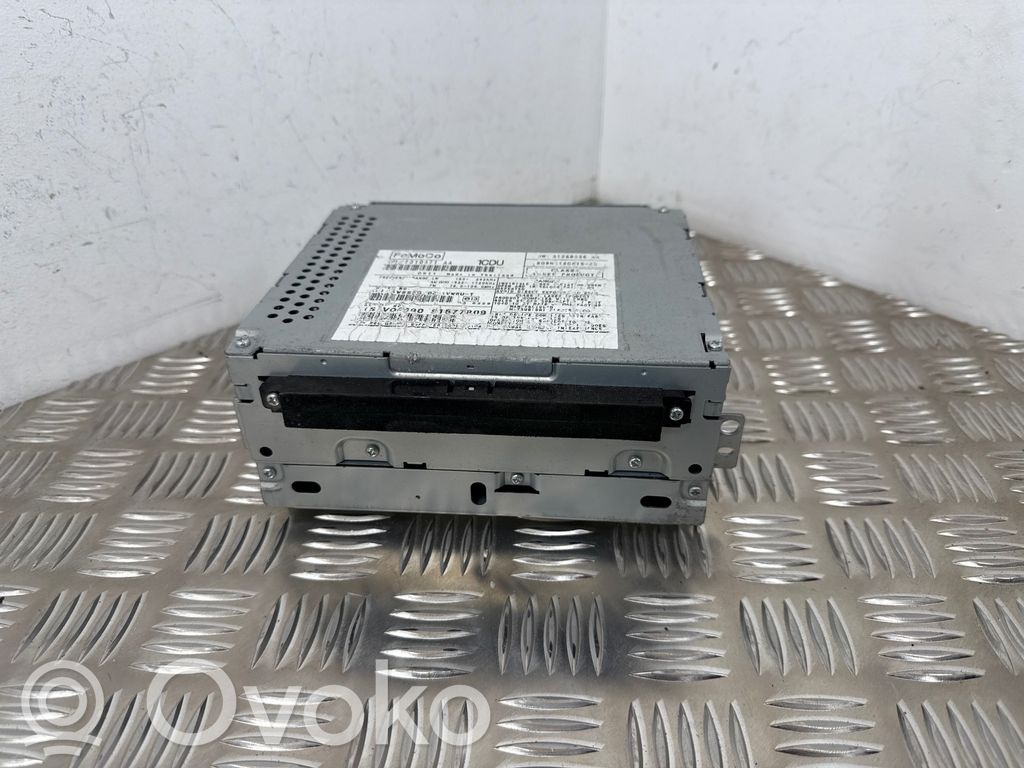 Volvo V70 Panel / Radioodtwarzacz CD/DVD/GPS 