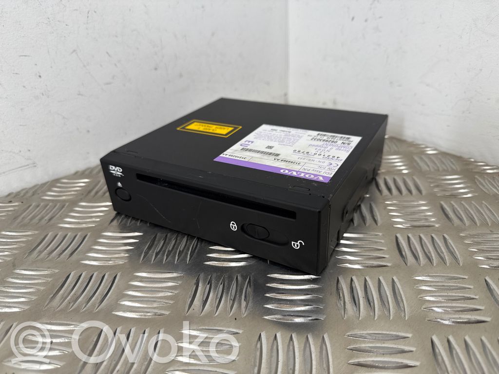 Volvo V70 Radio/CD/DVD/GPS head unit 