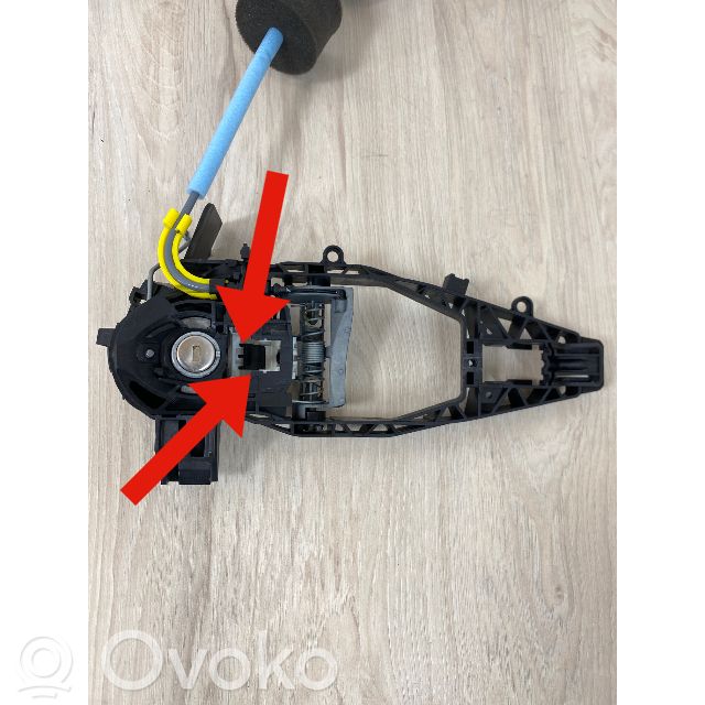 BMW 3 G20 G21 Klamka/wspornik zewnętrzny drzwi przednich 