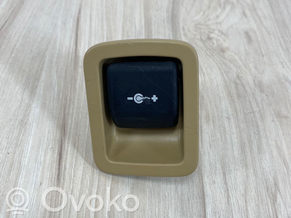 BMW 5 E60 E61 Cigarette lighter 
