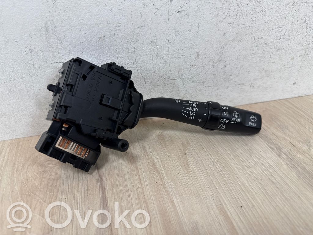 Toyota Corolla Verso AR10 Pyyhkijän vipu 
