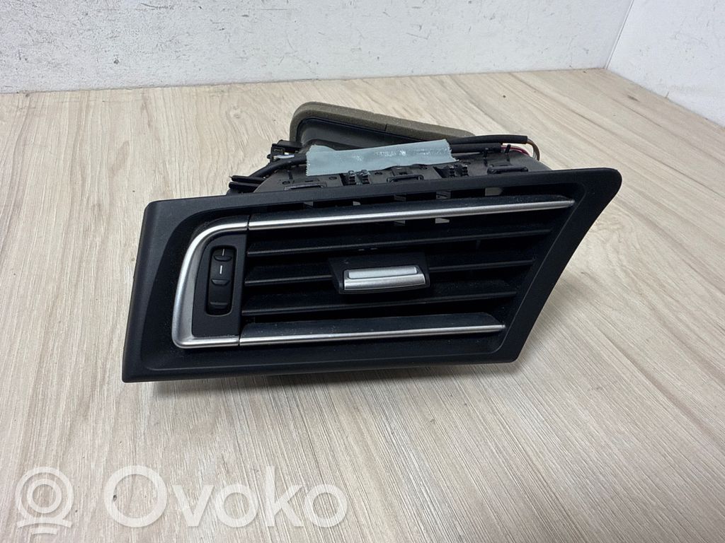 BMW 7 F01 F02 F03 F04 Boczna kratka nawiewu deski rozdzielczej 