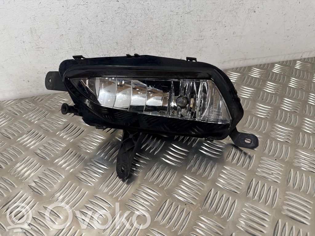 Opel Astra K Miglas lukturis priekšā 