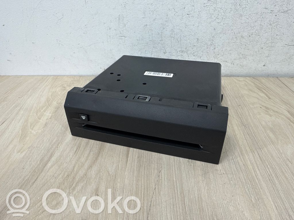Opel Astra K Navigaatioyksikkö CD/DVD-soitin 
