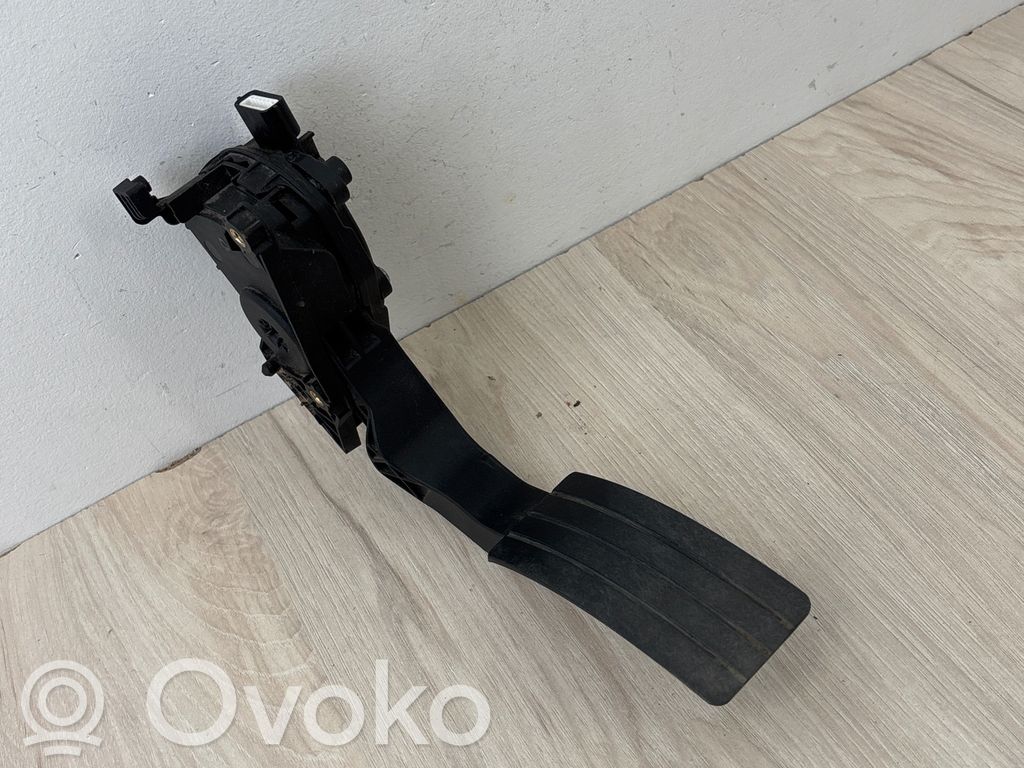 Dacia Duster Pedal del acelerador 
