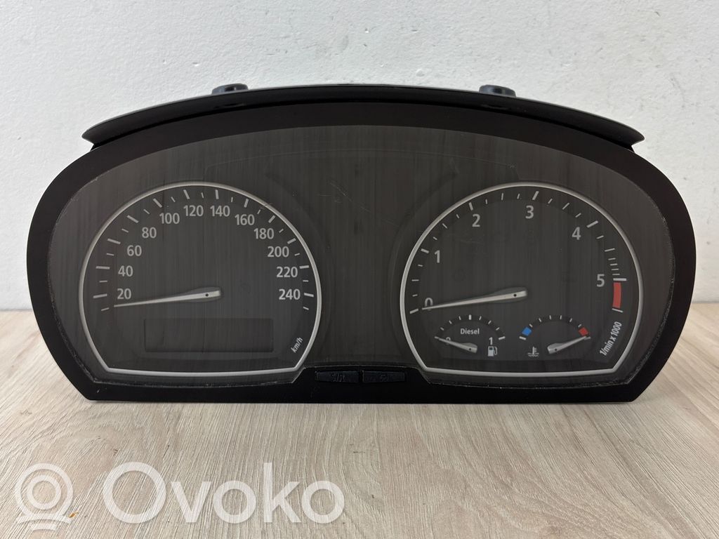 BMW X3 E83 Speedometer (instrument cluster) 
