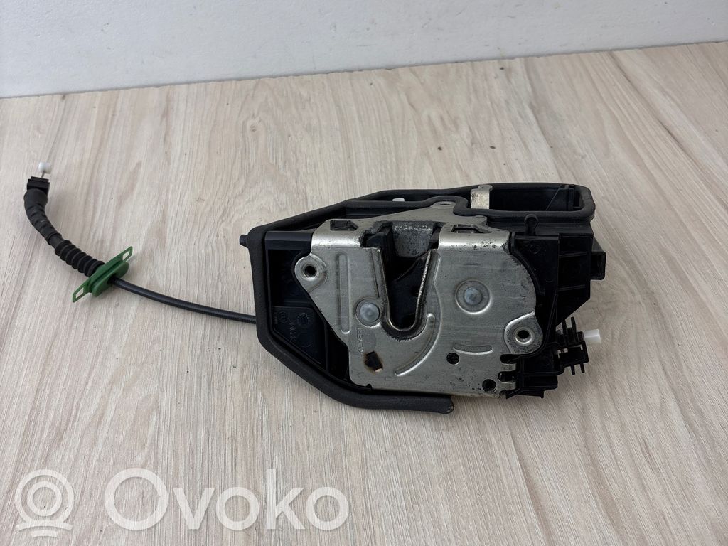 BMW X3 E83 Rear door lock 