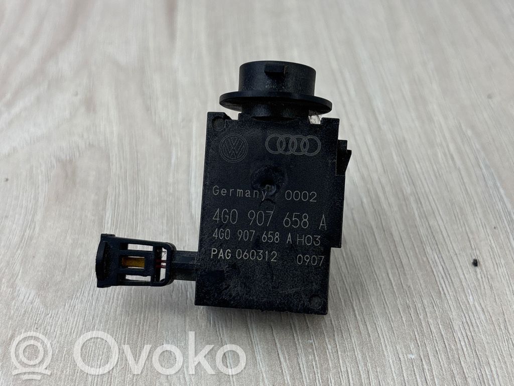 Audi A4 S4 B8 8K Luftgütesensor 