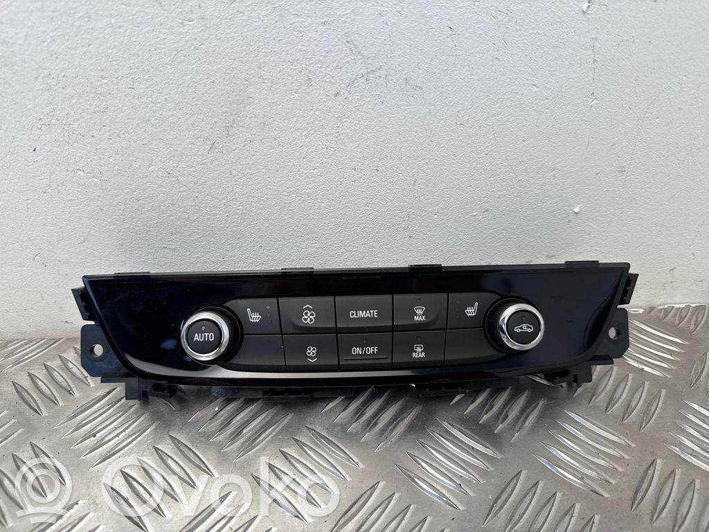 Opel Insignia B Climate control unit 
