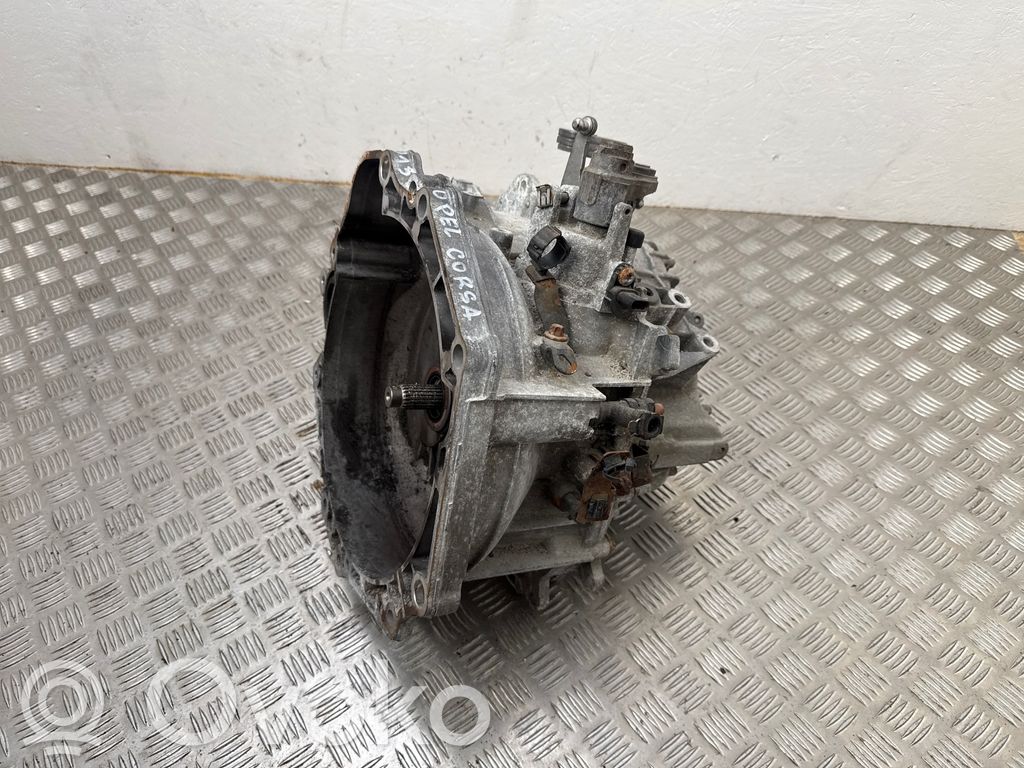 Manual 6 speed gearbox