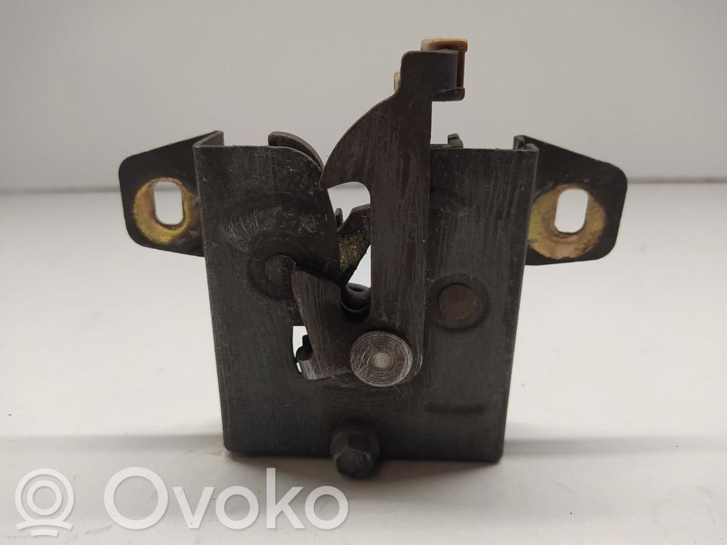 Ford Ka Tie down hook / loop 