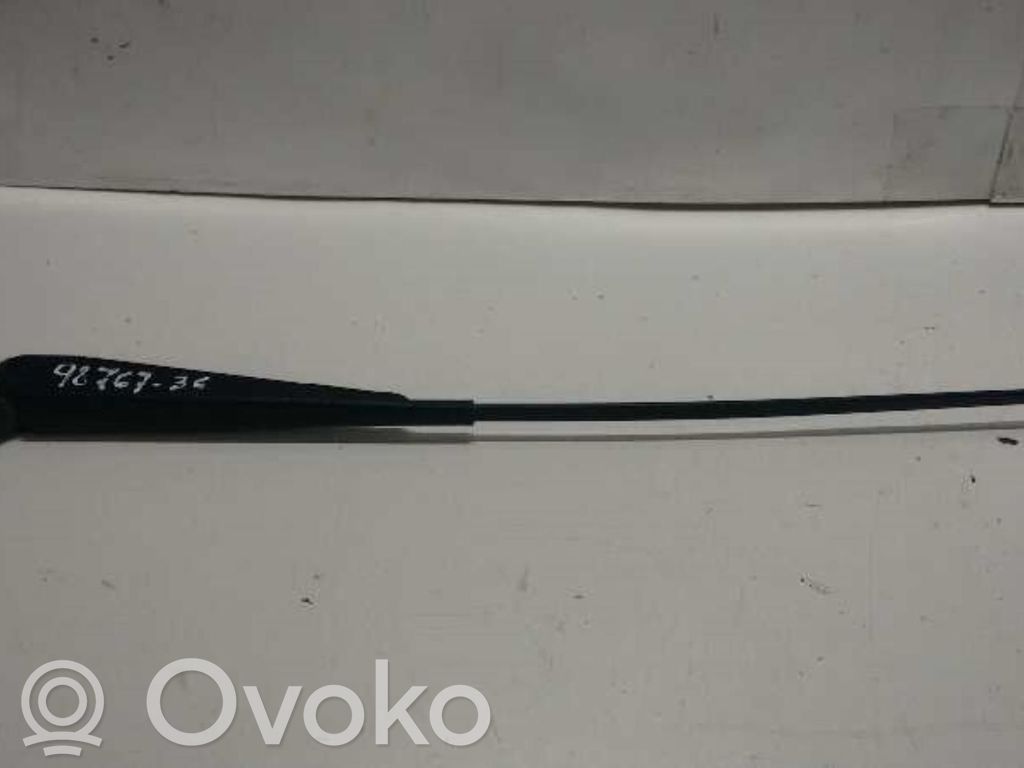 Renault Clio II Front wiper blade arm 