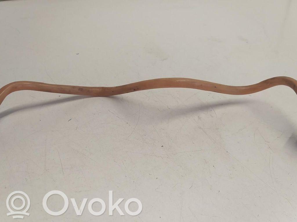 Oil fill pipe