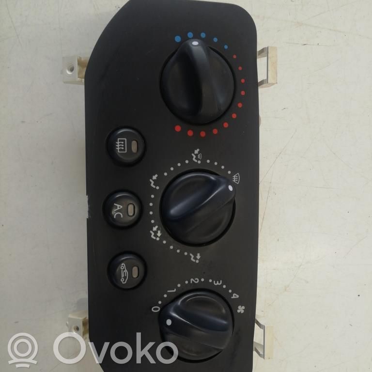 Climate control unit   654982E