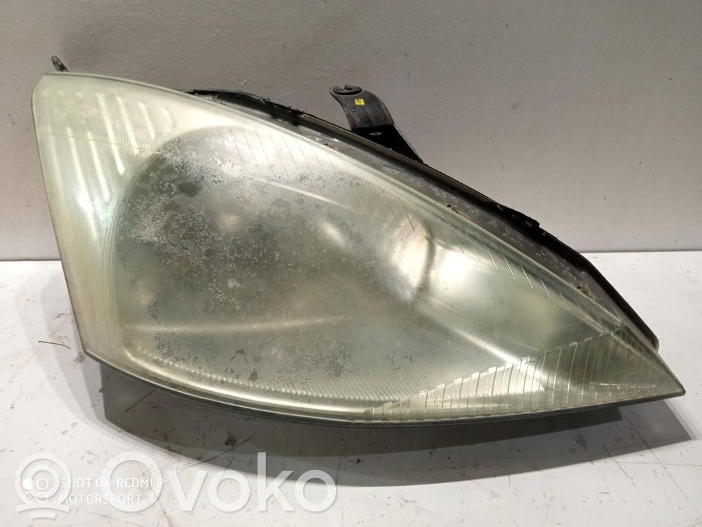 Ford Focus Headlight/headlamp 