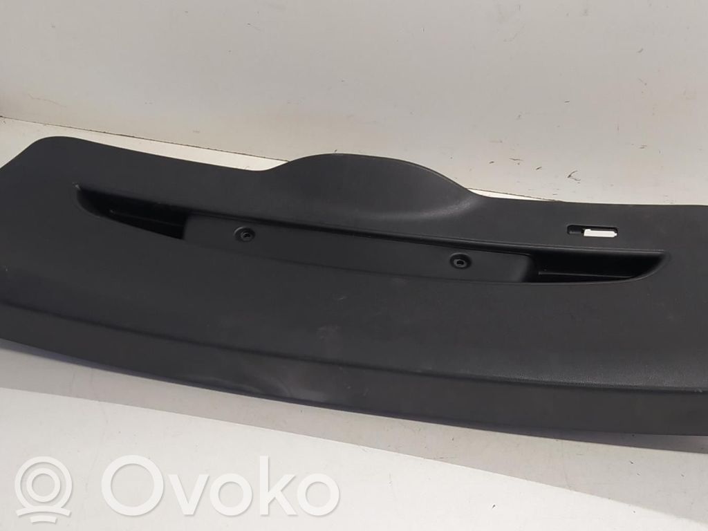 BMW 1 E81 E87 Trunk/boot lower side trim panel 